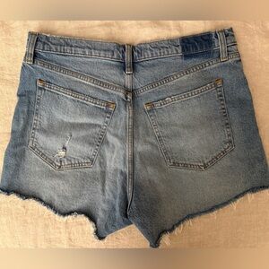 Abercrombie & Fitch “90s relaxed cutoff shorts” high rise 31/12